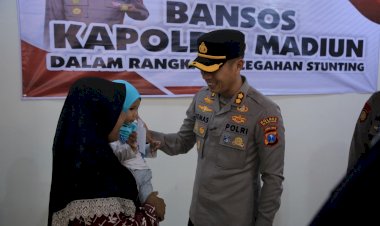 Peduli-Stunting,-Kapolres-Madiun-Salurkan-Bansos-untuk-Masyarakat